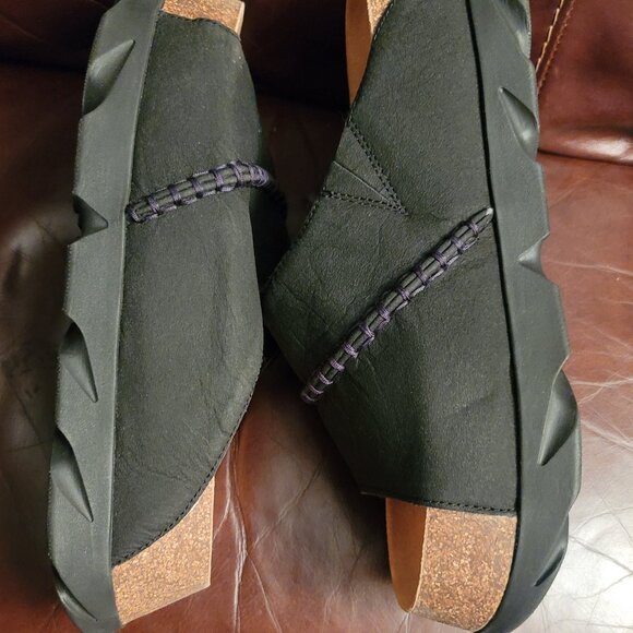 UGG WOMEN'S SUNSKIP BLACK CORK PLATFORM COMFORT WOMEN'S SLIDE SIZE US 11/UK 9 - Picture 10 of 14